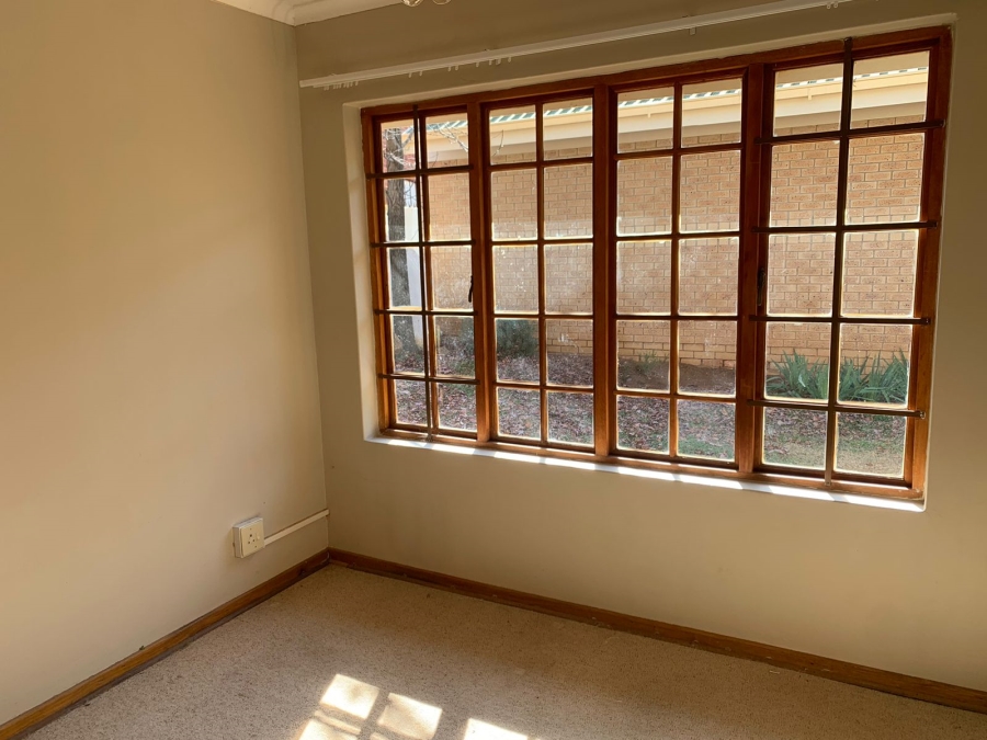 To Let 3 Bedroom Property for Rent in Heuwelsig Free State
